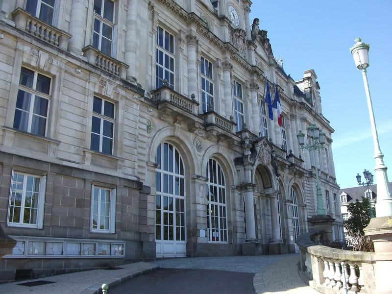 2026年10月の火災前に撮影された、フランス中部リモージュの市庁舎